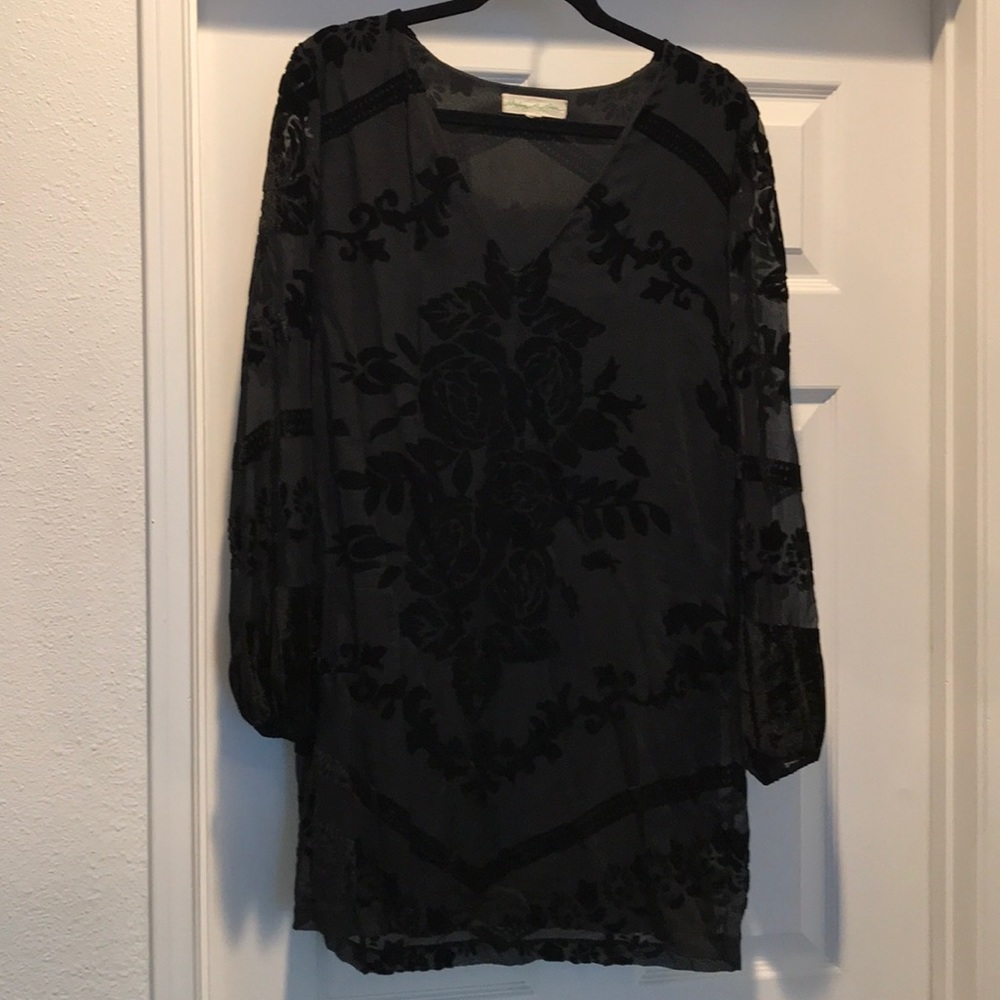 Black flowy dress